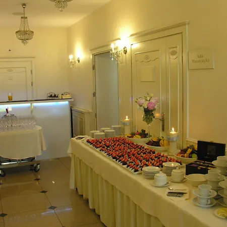 Herman Hotel